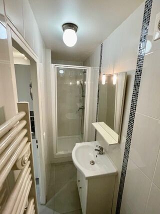  Appartement à louer 1 pièce 14 m²