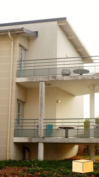  Immeuble à vendre 1660 m²