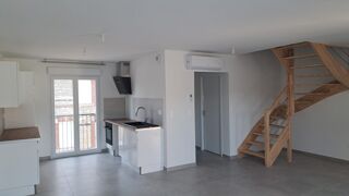  Appartement à louer 4 pièces 91 m²