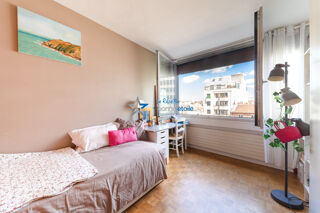  Appartement � vendre 5 pi�ces 93 m�