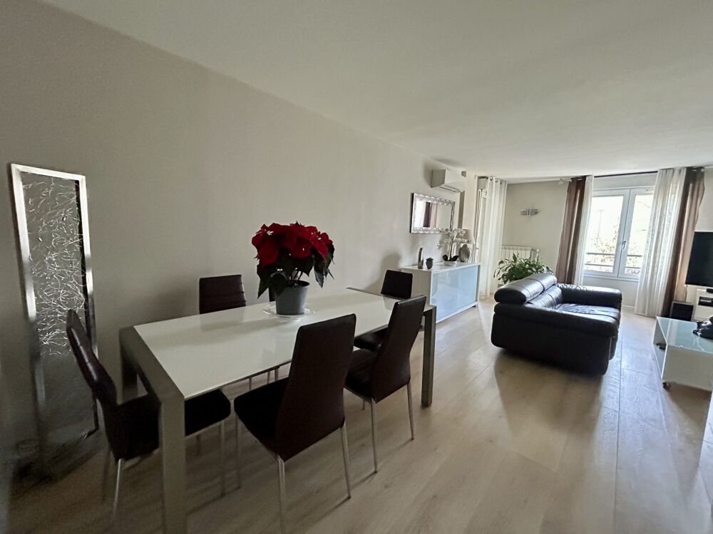 BIEN RARE À VILLEURBANNE  T4 TRAVERSANT AVEC TERRASSE DE +50