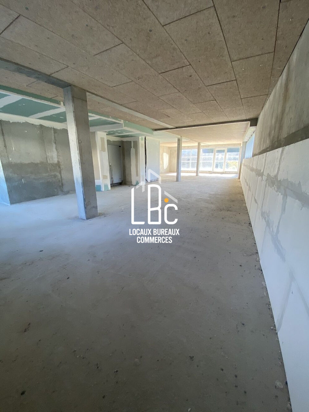   Nantes Ouest - À vendre local commercial 158,30 m² 