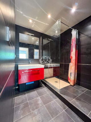  Appartement  vendre 4 pices 83 m