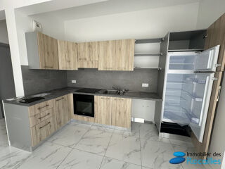  Appartement à louer 5 pièces 95 m²
