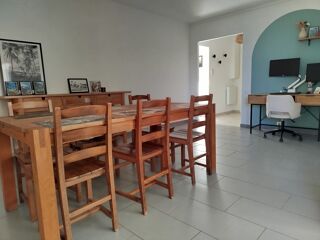  Appartement à louer 4 pièces 100 m²