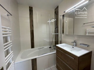  Appartement à louer 3 pièces 62 m²