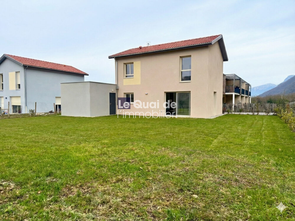 COGNIN-LES-GORGES  CENTRE VILLAGE  VILLA T4 DE 90 M² 