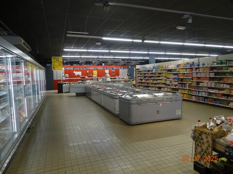   SUPERMARCHE 510 M2 / TRES BON ETATS 