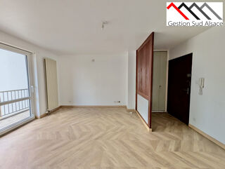  Appartement à louer 1 pièce 34 m²