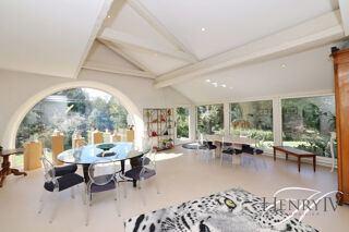  Maison à vendre 8 pièces 375 m²
