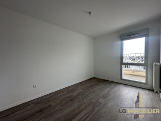  Appartement à louer 4 pièces 80 m²