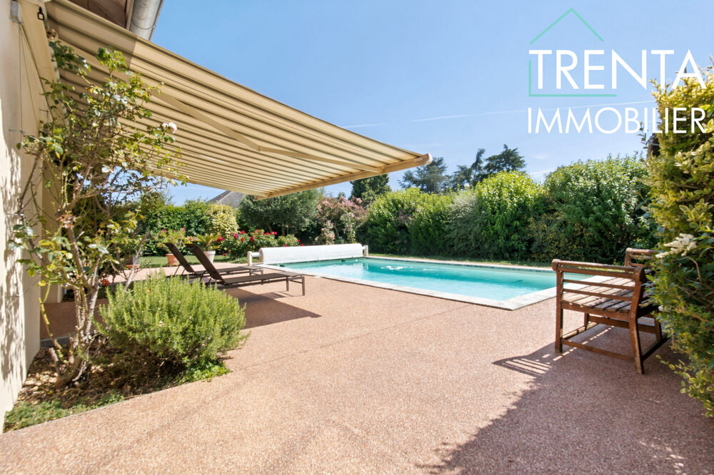 Vente Maison Maison de 168m² avec piscine Charnècles