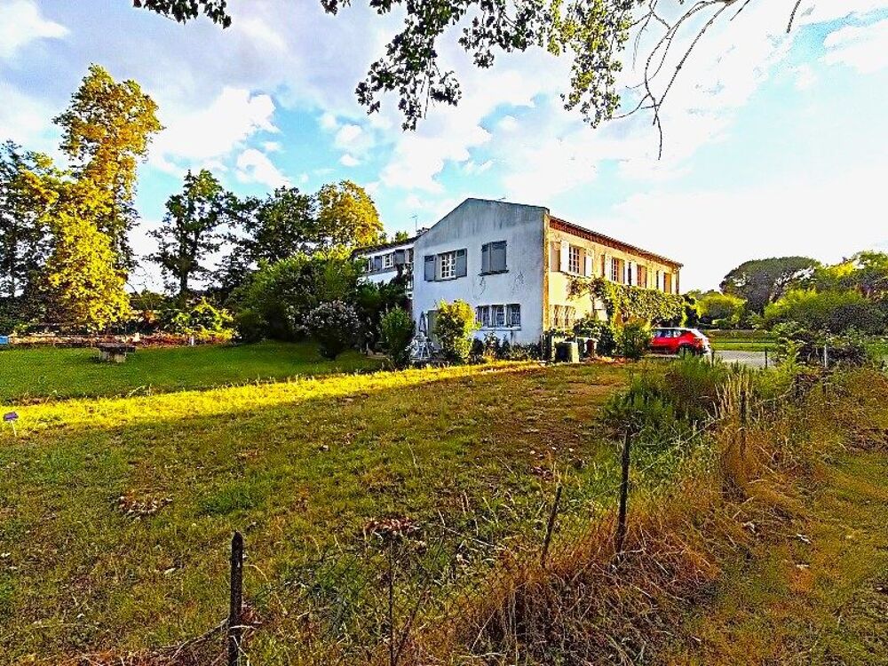 Npgaro (32), Grande maison bourgeoise avec 3 appartements + dép