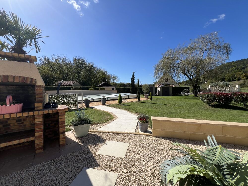 Vente Maison Superbe propriété individuelle de trois chambres et deux salle Saint-vincent-de-cosse