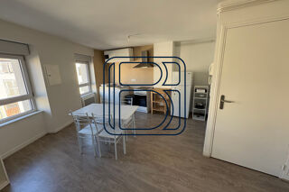  Appartement à louer 1 pièce 31 m²
