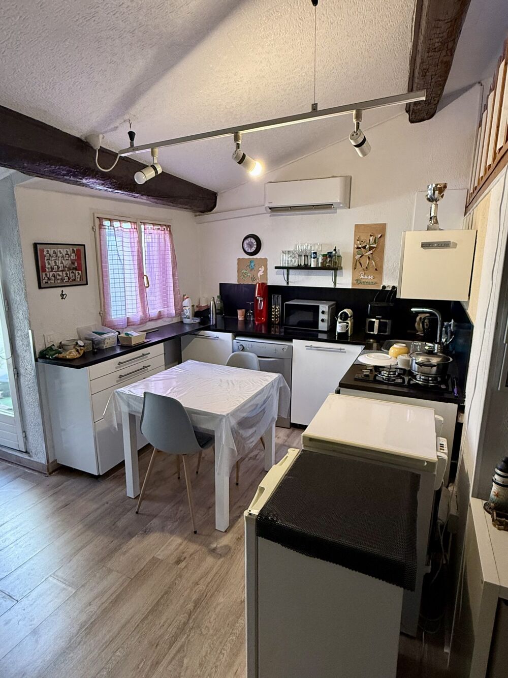 Studio lumineux et prêt à vivre  Le coup de coeur à décou
