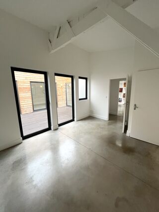  Appartement � louer 7 pi�ces 214 m� Lyon