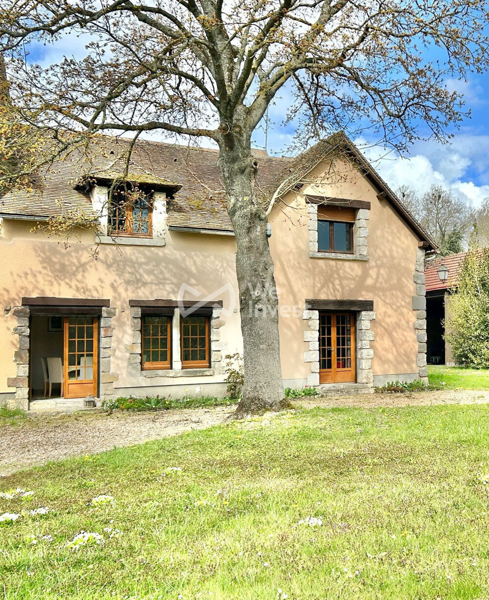 Très belle maison ancienne au coeur de Jouy