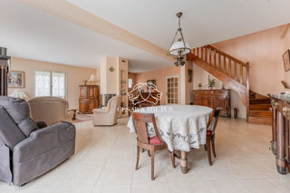  Maison  vendre 6 pices 161 m