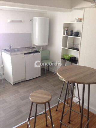  Appartement à louer 1 pièce 19 m²