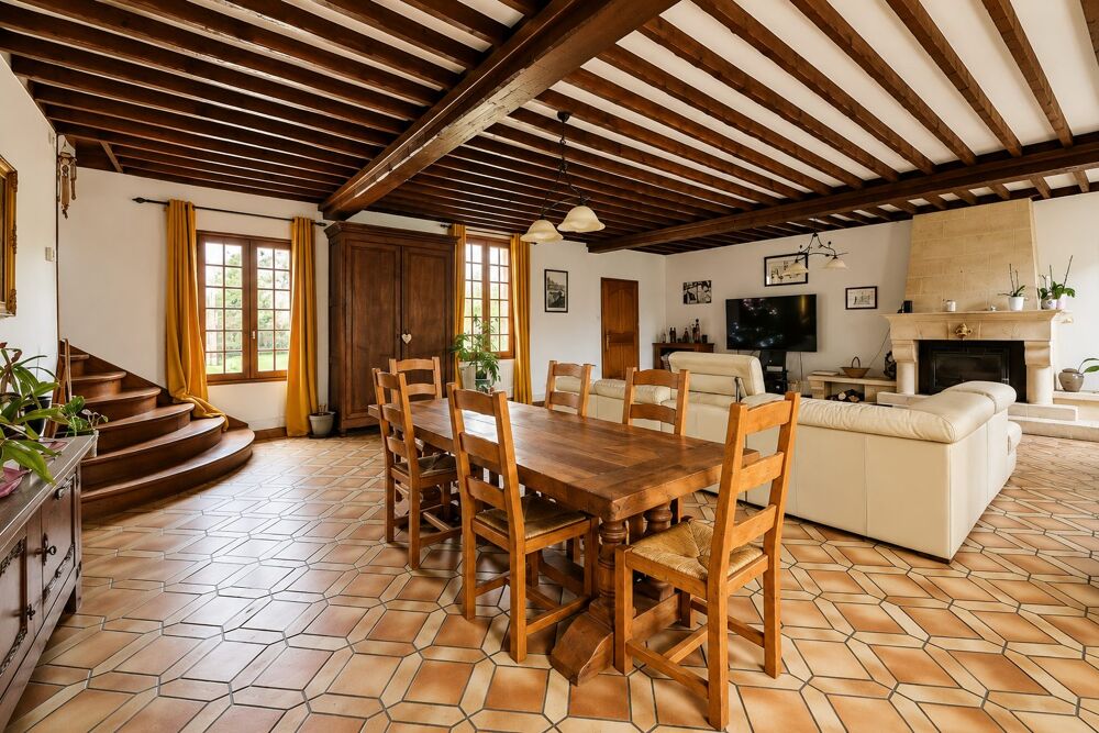 Maison + étang  5500 m² terrain  3 ch  Calme  Proc