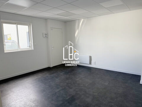   Ancenis - À louer 406 m² locaux mixtes ateliers et bureaux 