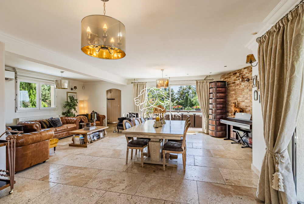 à vendre  Maison Rillieux-la-Pape (69140)