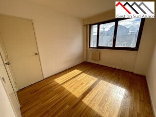  Appartement � louer 5 pi�ces 103 m�