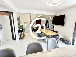  Maison à vendre 6 pièces 223 m²