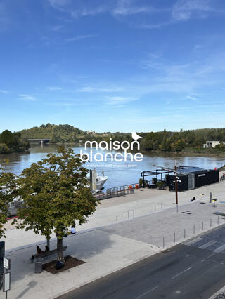  Appartement à louer 4 pièces 95 m²