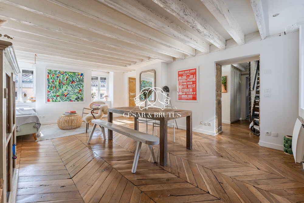 LYON 01 - Appartement T6 de 163 m² au dernier étage