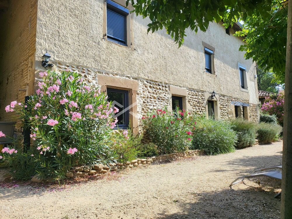 Maison 6 pièces 151 m² · à Hauterives · 151 m² · 415 000 €
