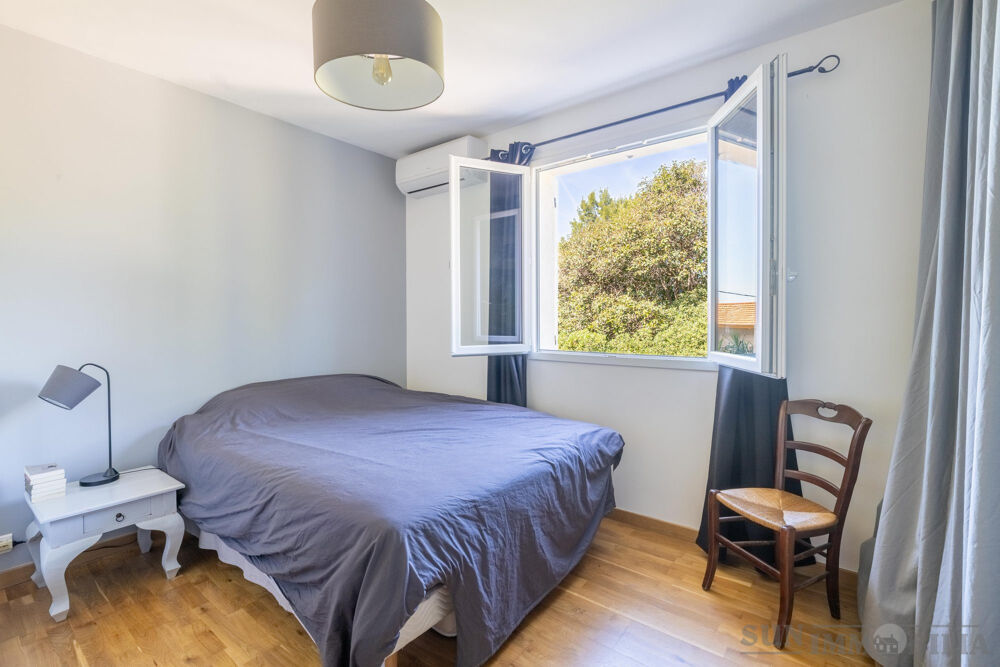 à vendre  Maison Cagnes-sur-Mer (06800)