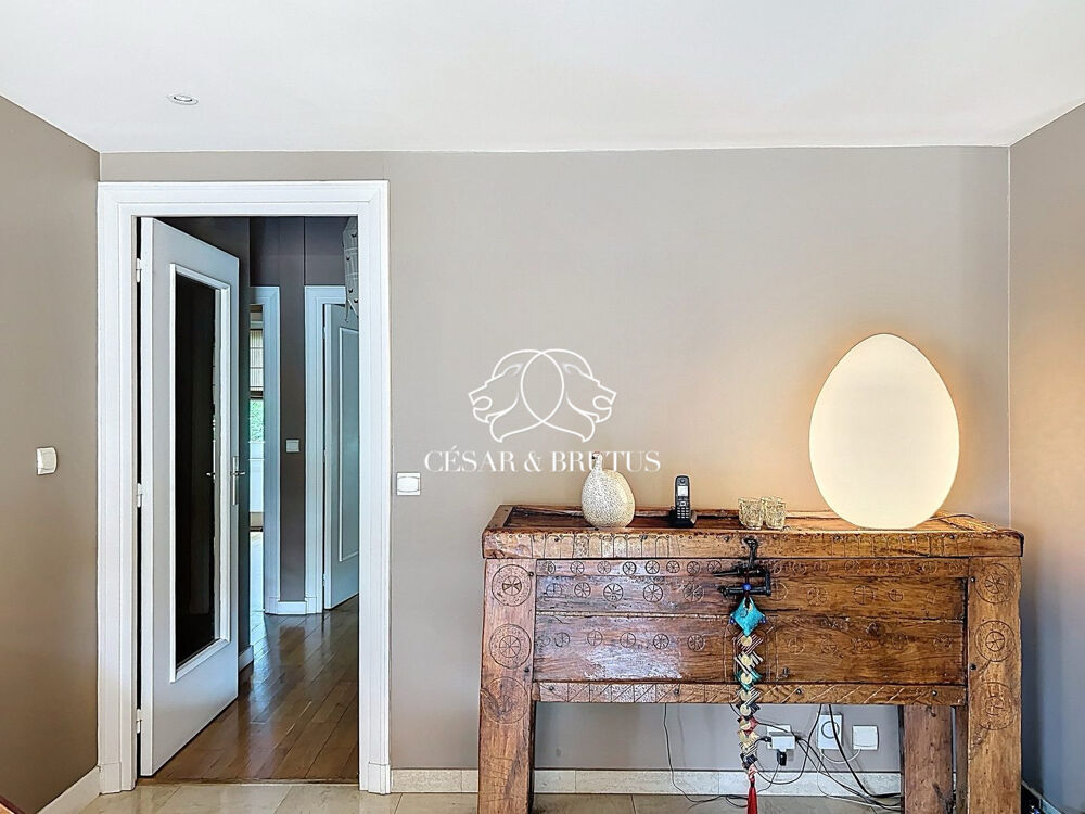 APPARTEMENT ECULLY CENTRE