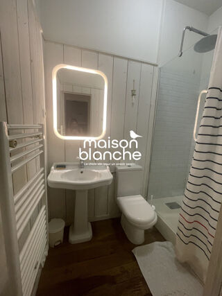  Appartement à louer 2 pièces 32 m²