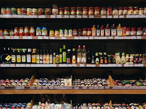   EPICERIE FINE/TRAITEUR 