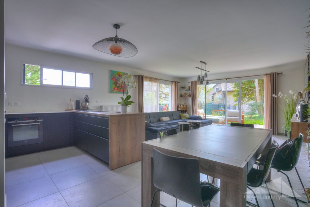 � vendre  Appartement Divonne-les-Bains (01220)