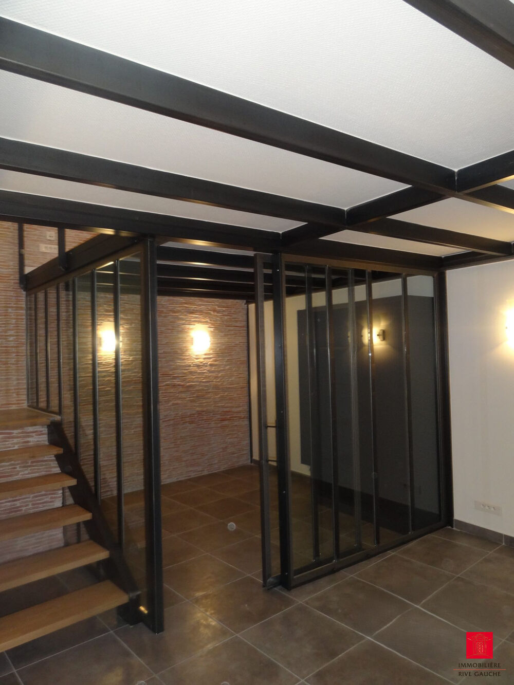   LOCAL PROFESSIONNEL DE TYPE BUREAUX Lyon 3