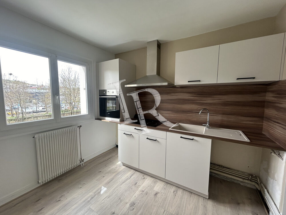 Location Appartement Appartement T4 avec balcon Brives-charensac