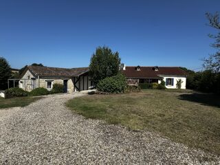  Maison à vendre 13 pièces 311 m²