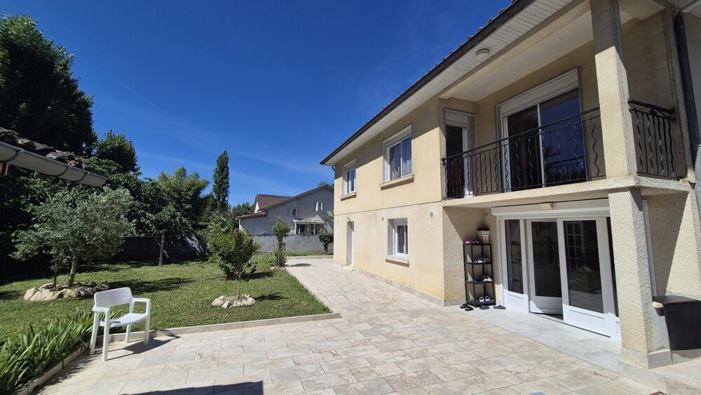 Maison individuelle 6 pièces à proximité du centre ville d'Ea
