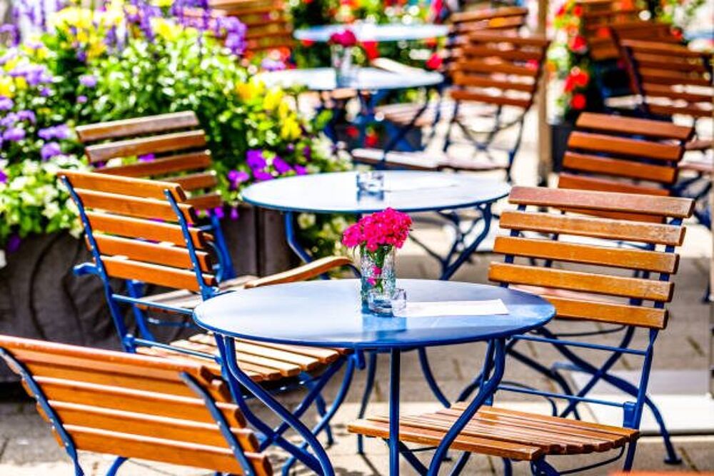   A VENDRE - Brasserie Licence 4 - VANNES (56) 