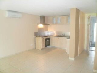  Appartement à louer 3 pièces 58 m²