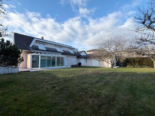  Maison � vendre 8 pi�ces 239 m�