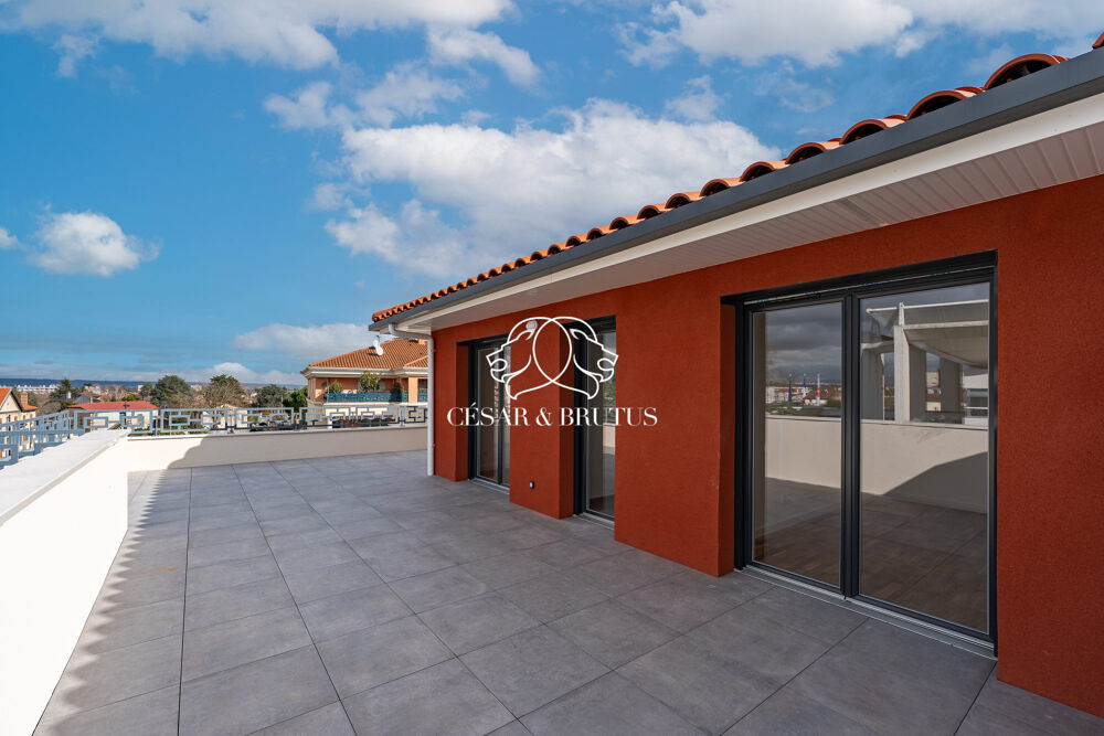 Vente Appartement MEYZIEU - ATTIQUE D'EXCEPTION T5 de 117 m² avec 170m2 de terra Meyzieu