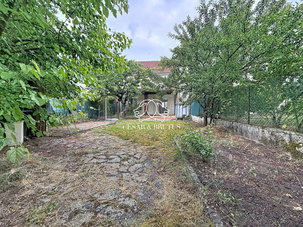 Maison 6 pièces 105 m² · à Villerest · 105 m² · 195 000 €