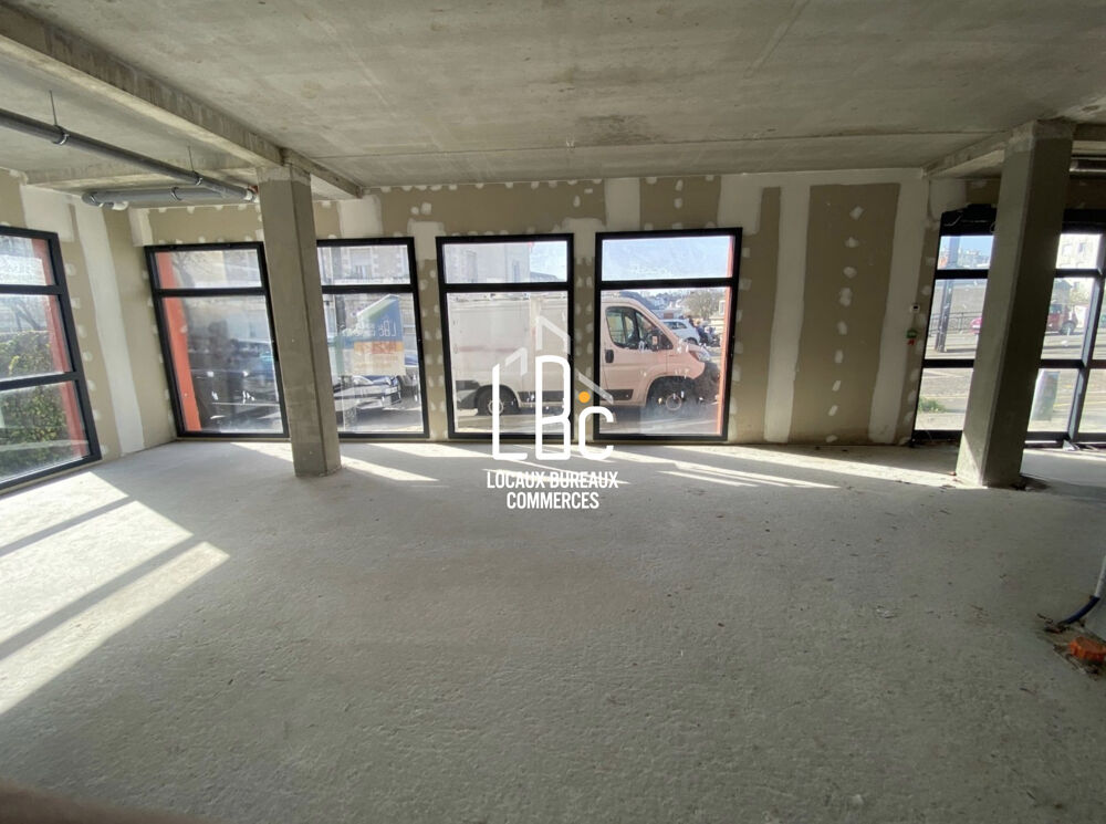   Nantes - A louer local commercial 113 m2 