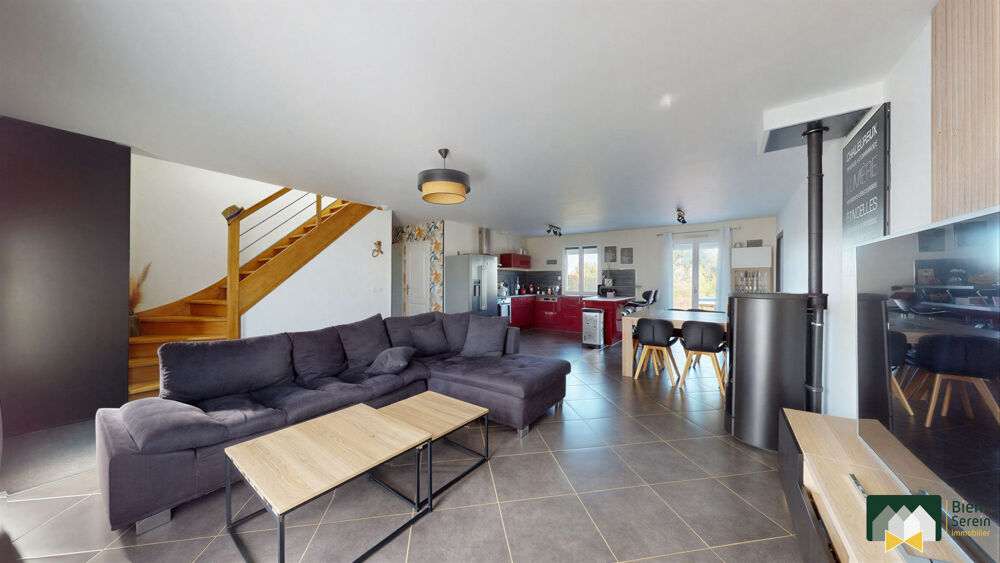 Vente Maison MAISON INDIVIDUELLE, 4 CHAMBRES AVEC JARDIN ET PISCINE - SAINT-G Saint-germain-le-gaillard