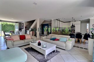  Maison à vendre 8 pièces 352 m²