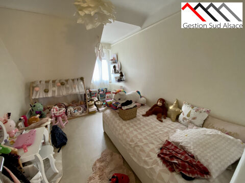  Appartement � louer 4 pi�ces 90 m�